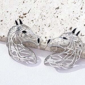 NEW❗️Silver Horse Head Earrings. 2026 Lucky Horse Symbol Earrings 🐴
